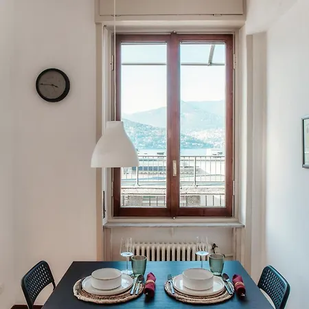 Apartmán Terrazza Rooftop - By Myhomeincomo Como